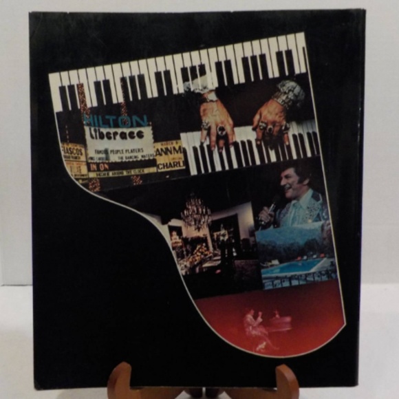 Liberace The Things I Love 1976 Soft Cover - Picture 2 of 5
